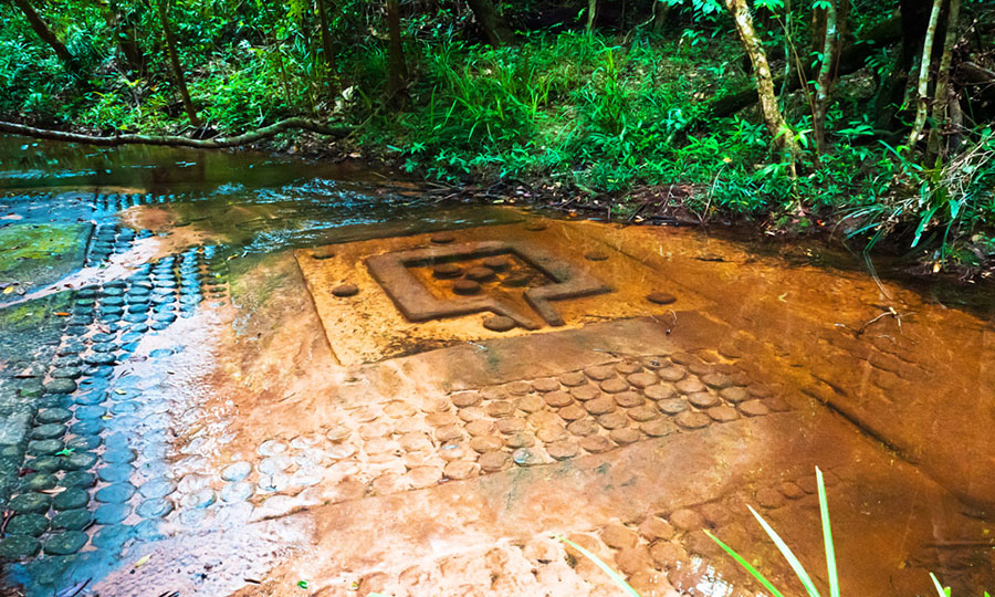 The River of a Thousand Lingams